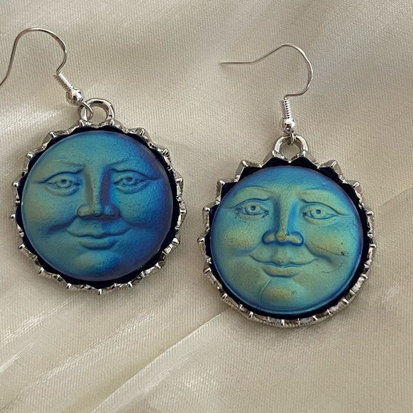 Lucky Stars Jewelry - Man in the Moon Earrings